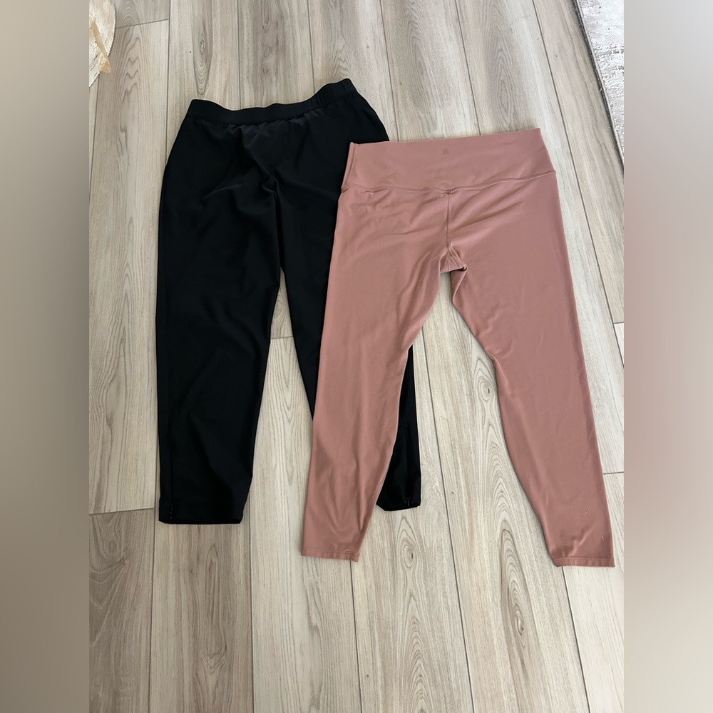 Ladies’ Leggings and Wind Pants Size XL~set of 2